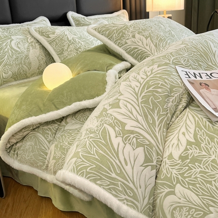 畅畅家纺 2025新款兔毛绒大包边雕花牛奶绒绒四件套 香缇娜-绿