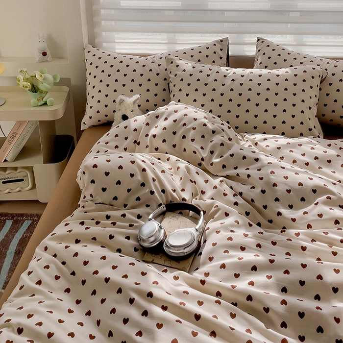 91家纺网 家纺一手货源 找家纺 娜娜2025新款A类针织双层纱印花四件套 心心相印