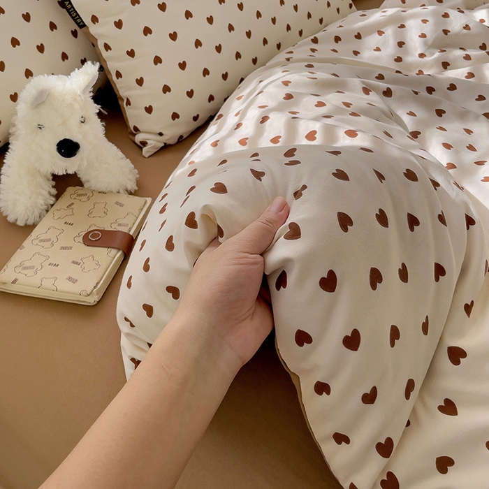 91家纺网 家纺一手货源 找家纺 娜娜2025新款A类针织双层纱印花四件套 心心相印