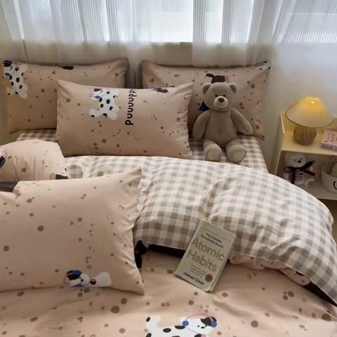 91家纺网 家纺一手货源 找家纺 雅居纺家纺 2025新款全棉小清新四件套 斑点狗