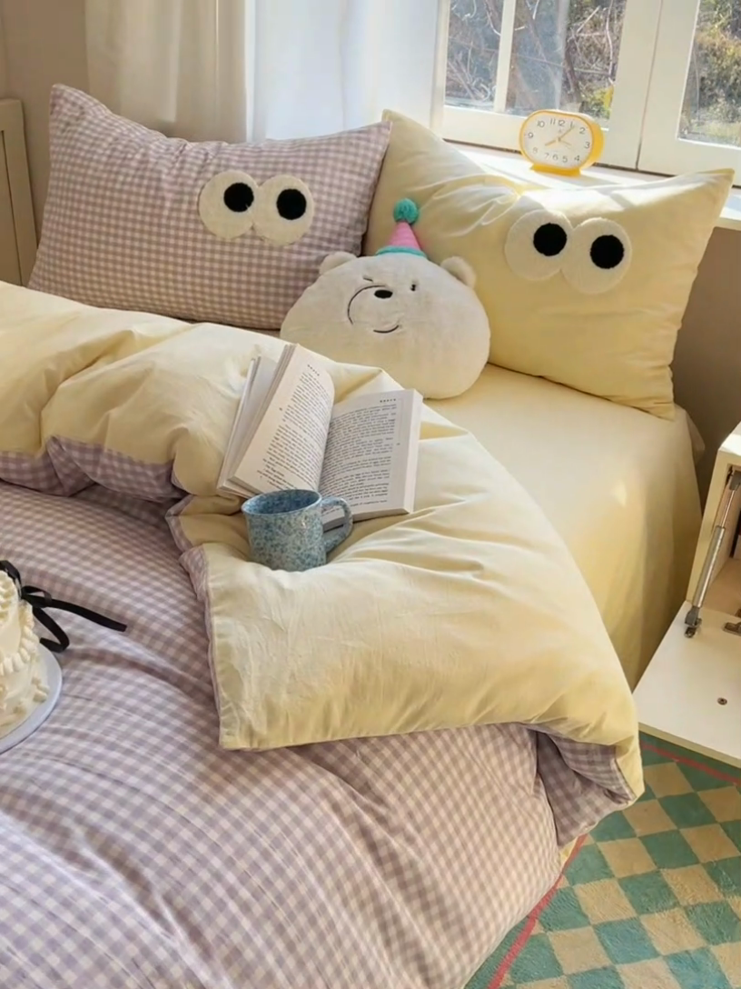 91家纺网 家纺一手货源 找家纺 桃子家居 2026新款A类ins色织水洗棉纯棉大眼睛毛巾绣混搭撞色少女多巴胺系列四件套 色织水洗棉-大眼黄紫格2