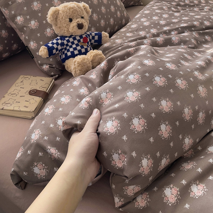 91家纺网 家纺一手货源 找家纺 娜娜2025新款A类针织双层纱印花四件套 太阳花