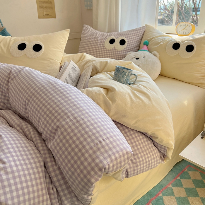 91家纺网 家纺一手货源 找家纺 桃子家居 2026新款A类ins色织水洗棉纯棉大眼睛毛巾绣混搭撞色少女多巴胺系列四件套 色织水洗棉-大眼黄紫格2