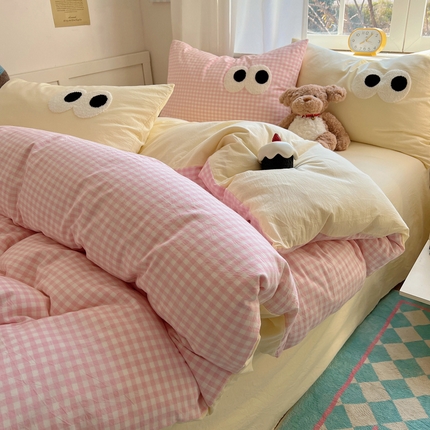 91家纺网 家纺一手货源 找家纺 桃子家居 2025新款A类ins全消光高品质仿生绵羊绒三角针工艺兔毛贴布绣刺绣加厚牛奶绒毛毯多功能毯 绒毛毯-三角针圣诞狗狗