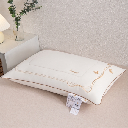 91家纺网 家纺一手货源 找家纺 （总）织布人 2025新款枕芯蝴蝶绗绣天然蚕丝枕头高端轻奢家用护颈枕芯