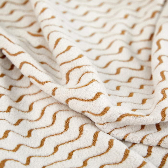 91家纺网 家纺一手货源 找家纺 千彤沙发垫 2025新款阳离子水波纹弹力床头罩 水波纹-咖