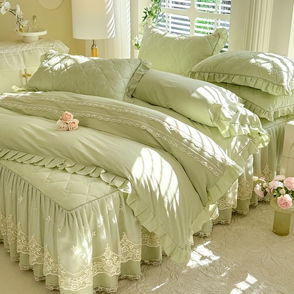 91家纺网 家纺一手货源 找家纺 （总）美达家纺 2025新款山茶花系列纯色A类全棉半夹棉床裙四件套