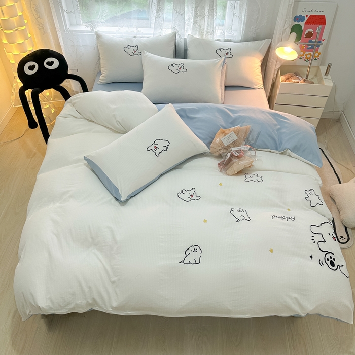 91家纺网 家纺一手货源 找家纺 多乐家纺 2025新款超柔加厚有氧提花针织小竺棉绣花四件套(提供买家秀） 小白-白蓝