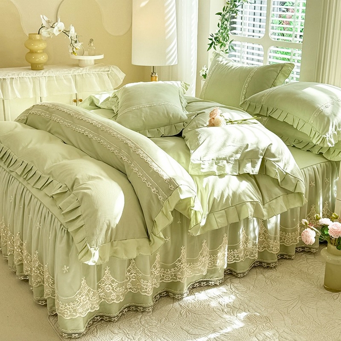 91家纺网 家纺一手货源 找家纺 美达家纺 2025新款山茶花系列纯色A类全棉单层床裙四件套 山茶花-草绿