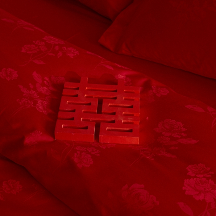 91家纺网 家纺一手货源 找家纺 欧乐蒂 2025新款高支高密提花婚庆四件套 玫瑰情缘