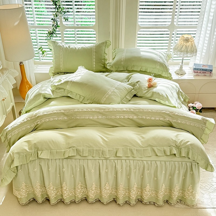 91家纺网 家纺一手货源 找家纺 美达家纺 2025新款山茶花系列纯色A类全棉单层床裙四件套 山茶花-草绿