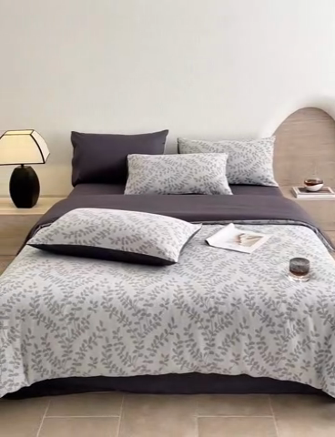 91家纺网 家纺一手货源 找家纺 2025新款全棉三层纱色织大提花四件套系列 浮生-深灰