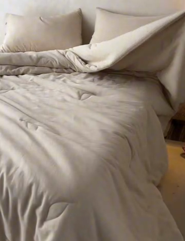 91家纺网 家纺一手货源 找家纺 2025春夏新品棉麻春秋被冬被全系列被子被芯 人字纹