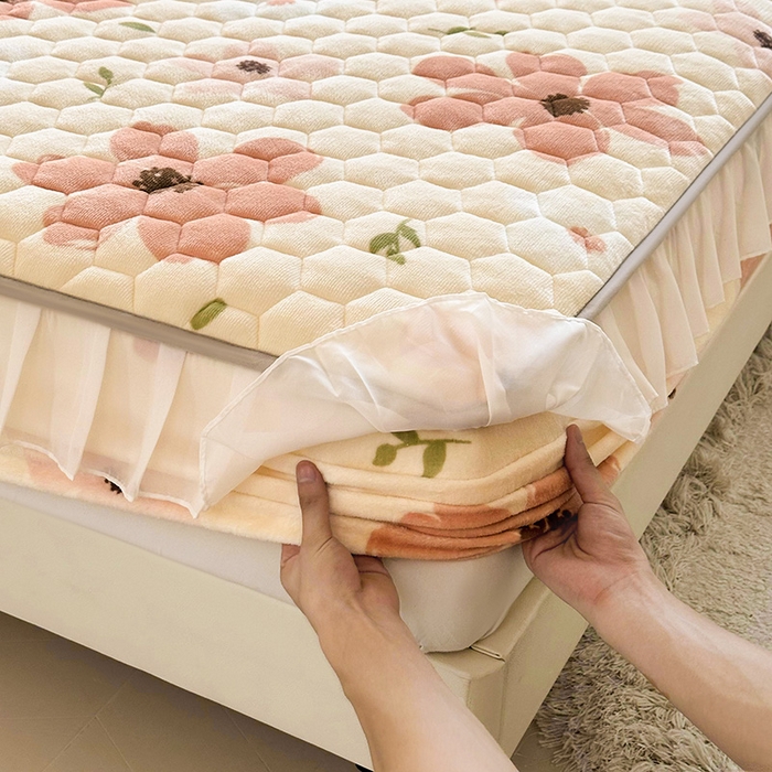 91家纺网 家纺一手货源 找家纺 （买家秀 爆款不断货）A类母婴级卡通牛奶绒床笠珊瑚绒雪花绒床笠儿童牛奶绒夹棉床笠花边款牛奶绒花边床笠 花边款--律动萱花