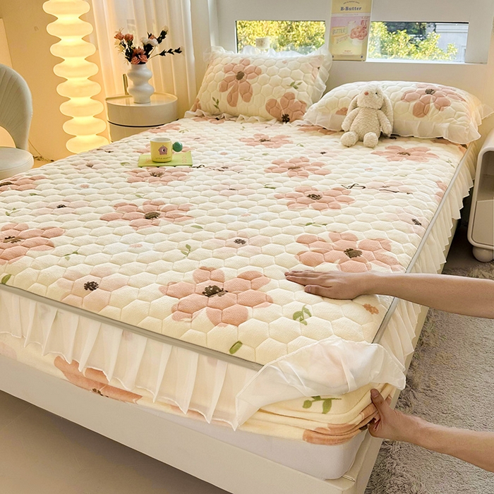 91家纺网 家纺一手货源 找家纺 （买家秀 爆款不断货）A类母婴级卡通牛奶绒床笠珊瑚绒雪花绒床笠儿童牛奶绒夹棉床笠花边款牛奶绒花边床笠 花边款--律动萱花