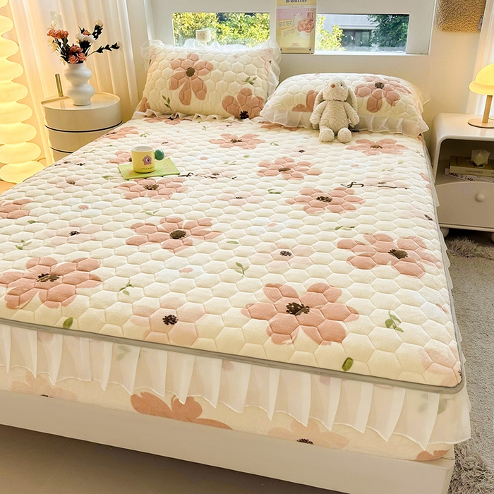 91家纺网 家纺一手货源 找家纺 （买家秀 爆款不断货）A类母婴级卡通牛奶绒床笠珊瑚绒雪花绒床笠儿童牛奶绒夹棉床笠花边款牛奶绒花边床笠 花边款--律动萱花