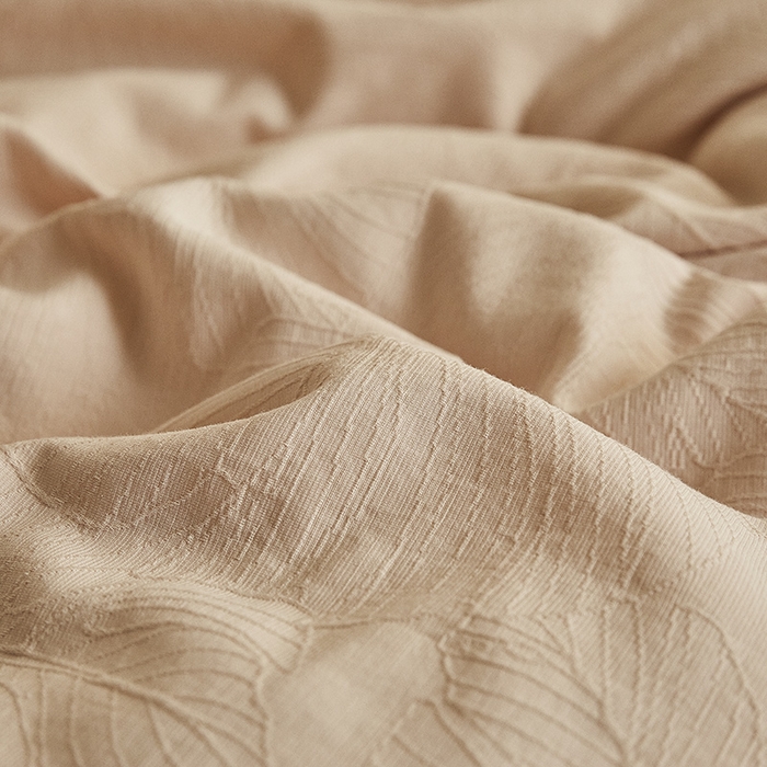 91家纺网 家纺一手货源 找家纺 2025新款全棉三层纱浮雕大提花四件套系列 春雨-小麦色