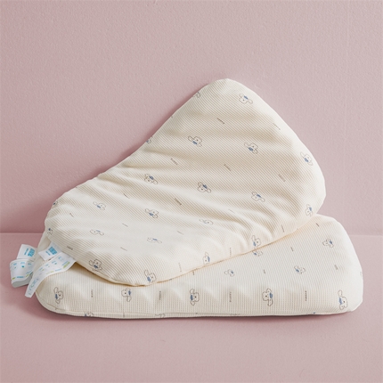 91家纺网 家纺一手货源 找家纺 （总）2025新款华夫格磨毛印花婴童硅胶枕