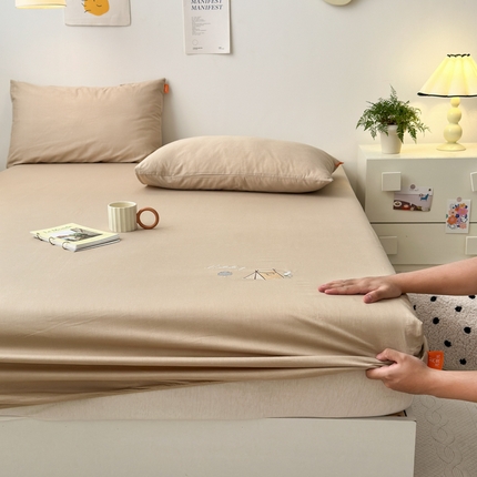 91家纺网 家纺一手货源 找家纺 （总）2025春夏新款A类小清新全棉纯棉绣花床笠席梦思保护罩单床笠可配同色枕套