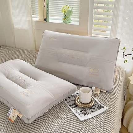 91家纺网 家纺一手货源 找家纺 （总）升级羊绒蛋白护颈枕头家用颈椎枕保健枕头枕芯