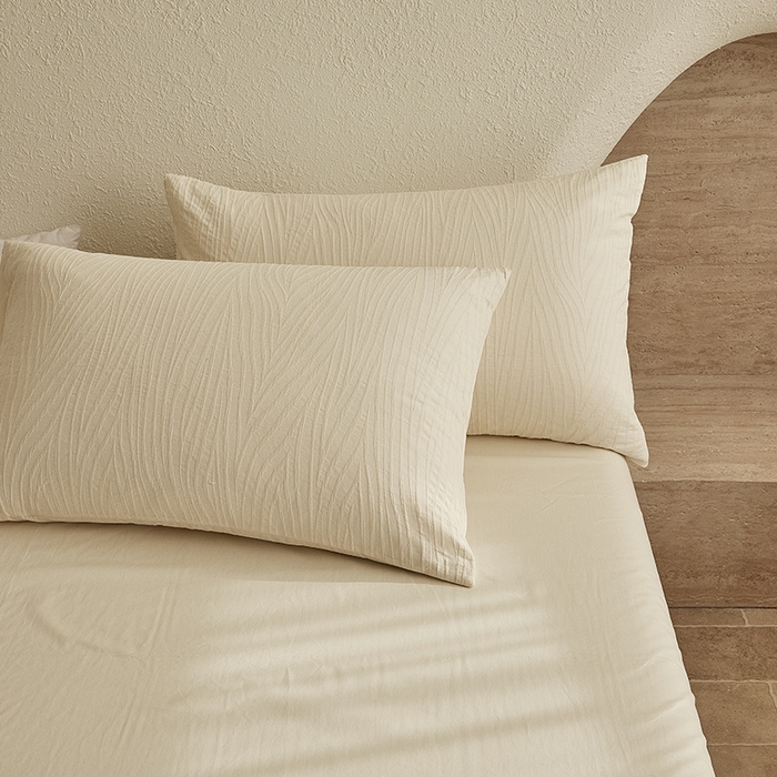 91家纺网 家纺一手货源 找家纺 2025新款全棉三层纱浮雕大提花四件套系列 恒久-米白