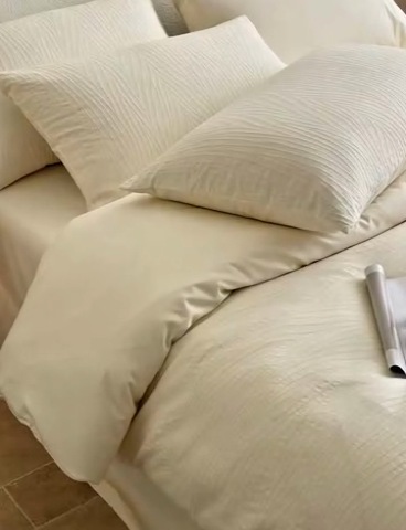 91家纺网 家纺一手货源 找家纺 2025新款全棉三层纱浮雕大提花四件套系列 恒久-米白