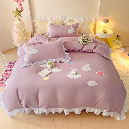 91家纺网 家纺一手货源 找家纺 慕语家纺 2025新款韩版水洗磨毛棉卡通贴布绣四件套-云朵兔 云朵兔-浅豆沙