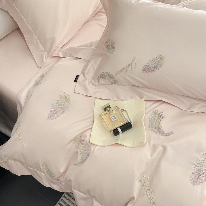 91家纺网 家纺一手货源 找家纺 2025春夏长绒棉四件套纯棉全棉轻奢风床单被套重工刺绣床上用品 芊羽梦-颜粉