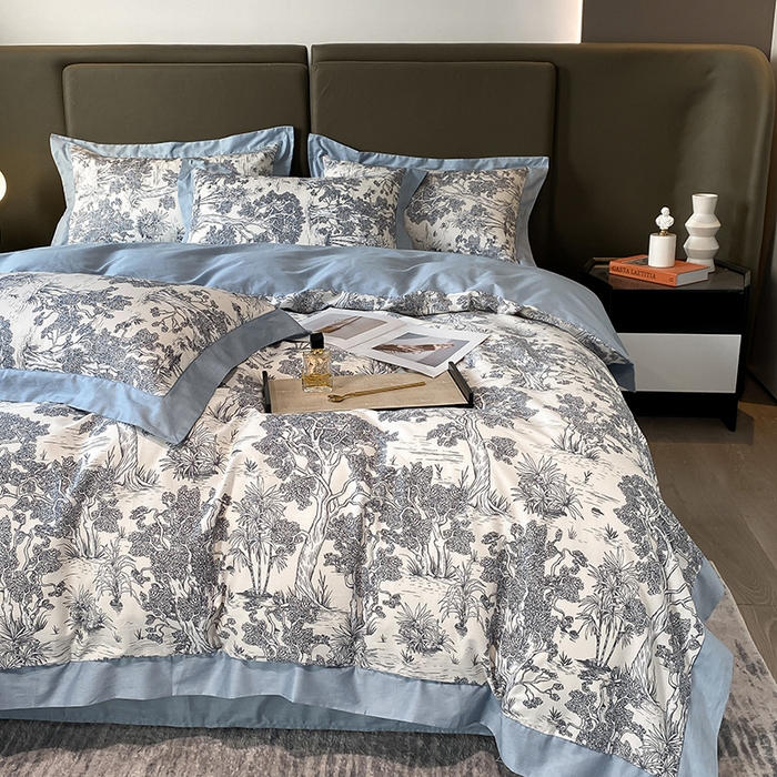 91家纺网 家纺一手货源 找家纺 2025新款全棉四件套-法式花卉宽边系列（场景二） 山茶花蓝