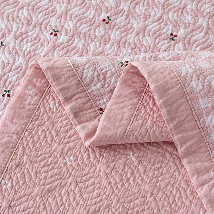 91家纺网 家纺一手货源 找家纺 2025新款13070双面全棉砂洗大直边床盖三件套四件套 知遇