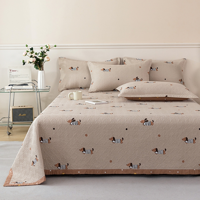 91家纺网 家纺一手货源 找家纺 2025新款13070双面全棉砂洗大直边床盖三件套四件套 跳跳狗