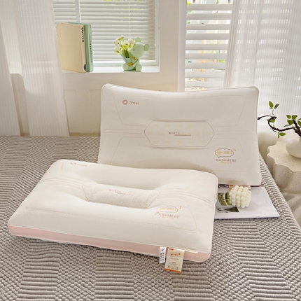 91家纺网 家纺一手货源 找家纺 （总）升级羊绒蛋白护颈枕头家用颈椎枕保健枕头枕芯