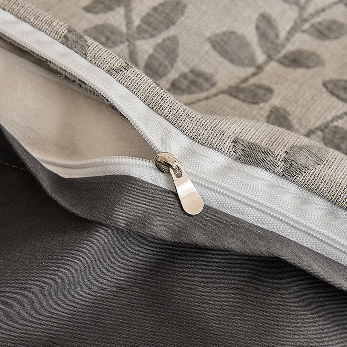 91家纺网 家纺一手货源 找家纺 2025新款全棉三层纱色织大提花四件套系列 浮生-深灰