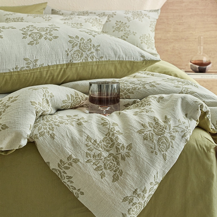 91家纺网 家纺一手货源 找家纺 2025新款全棉三层纱色织大提花四件套系列 长夏-果绿