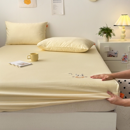 91家纺网 家纺一手货源 找家纺 （总）2025春夏新款A类小清新全棉纯棉绣花床笠席梦思保护罩单床笠可配同色枕套