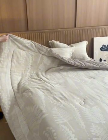 91家纺网 家纺一手货源 找家纺 2025春夏新品棉麻春秋被冬被全系列被子被芯 铃兰颂-麻本