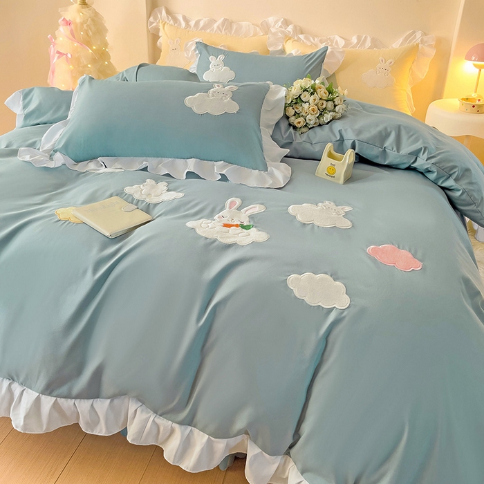91家纺网 家纺一手货源 找家纺 慕语家纺 2025新款韩版水洗磨毛棉卡通贴布绣四件套-云朵兔 云朵兔-蓝灰