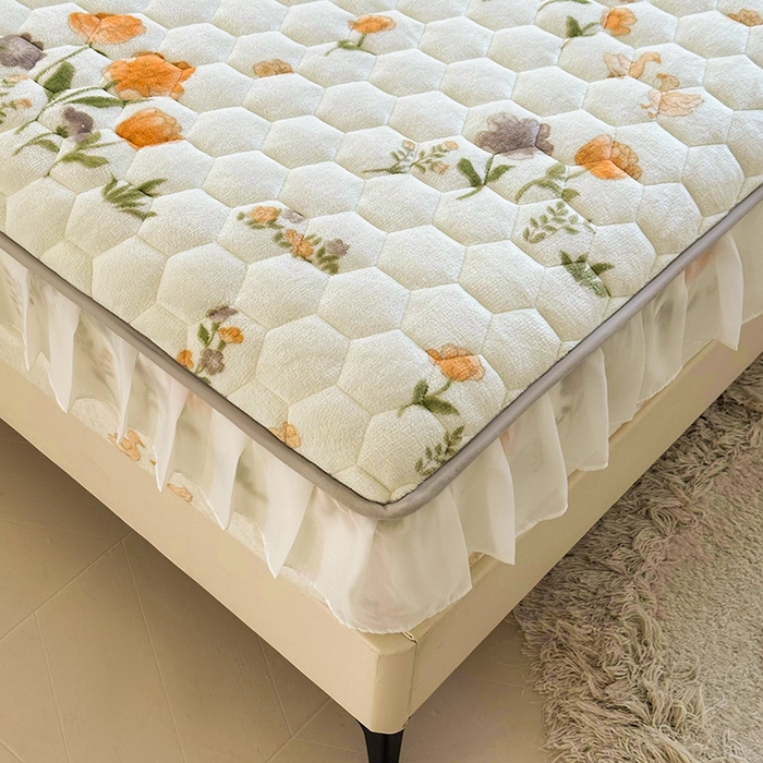 91家纺网 家纺一手货源 找家纺 （买家秀 爆款不断货）A类母婴级卡通牛奶绒床笠珊瑚绒雪花绒床笠儿童牛奶绒夹棉床笠花边款牛奶绒花边床笠 花边款--仙香花朵