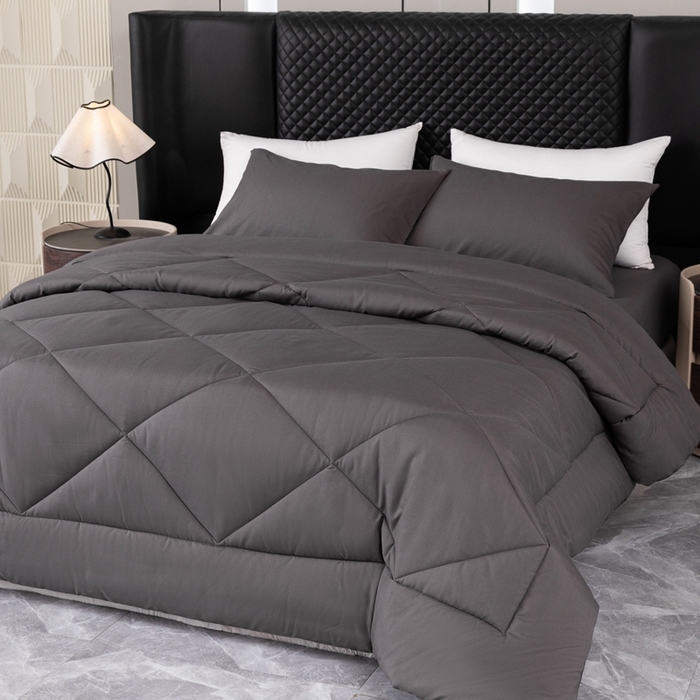 91家纺网 家纺一手货源 找家纺 2025新款美国跨境被芯四季被子 黑色