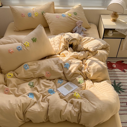 91家纺网 家纺一手货源 找家纺 悦织湾家纺 2025春秋新款超柔水洗棉毛巾绣单被套四件套-怪兽 怪兽-奶咖