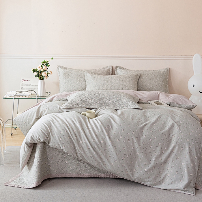 91家纺网 家纺一手货源 找家纺 2025新款13070双面全棉砂洗大直边床盖三件套四件套 雨溪