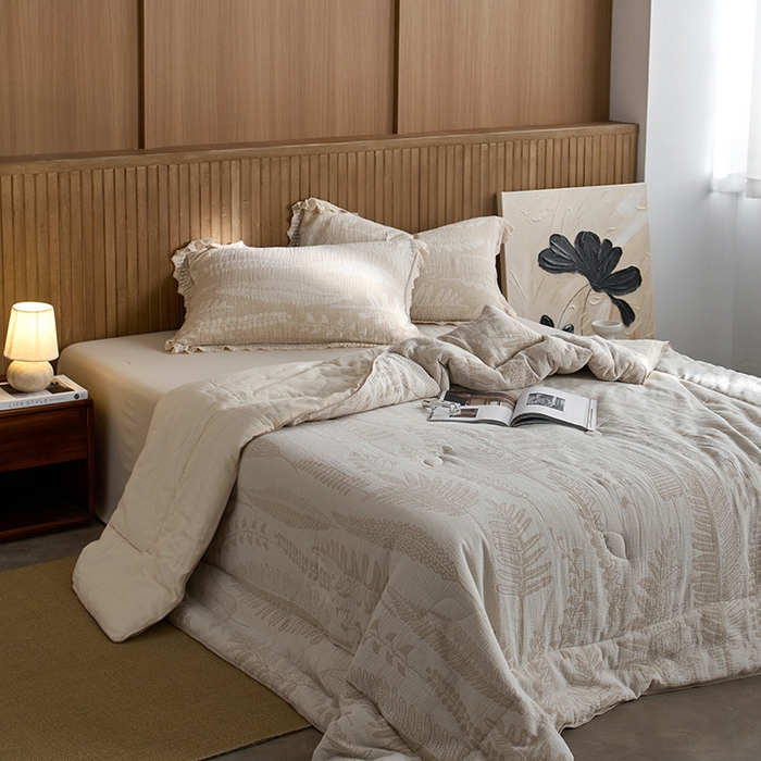 91家纺网 家纺一手货源 找家纺 2025春夏新品棉麻春秋被冬被全系列被子被芯 铃兰颂-米白