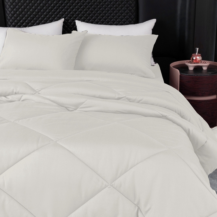 91家纺网 家纺一手货源 找家纺 2025新款美国跨境被芯四季被子三件套 米色