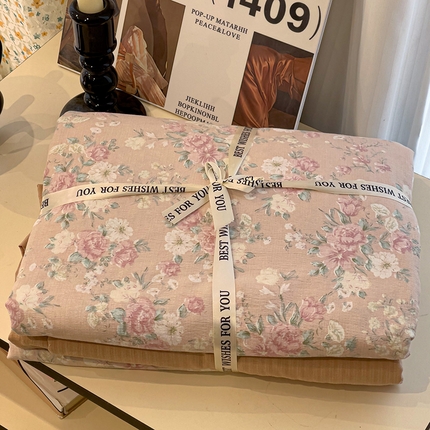 91家纺网 家纺一手货源 找家纺 （总）奈颜 2025新款爆款云感提花双层纱裸睡四件套-叠拍图