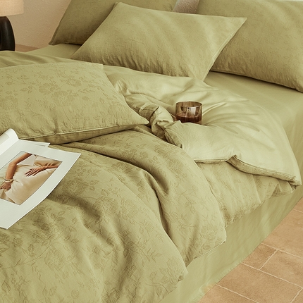 91家纺网 家纺一手货源 找家纺 2025新款全棉三层纱浮雕大提花四件套系列 芳菲-橄榄绿