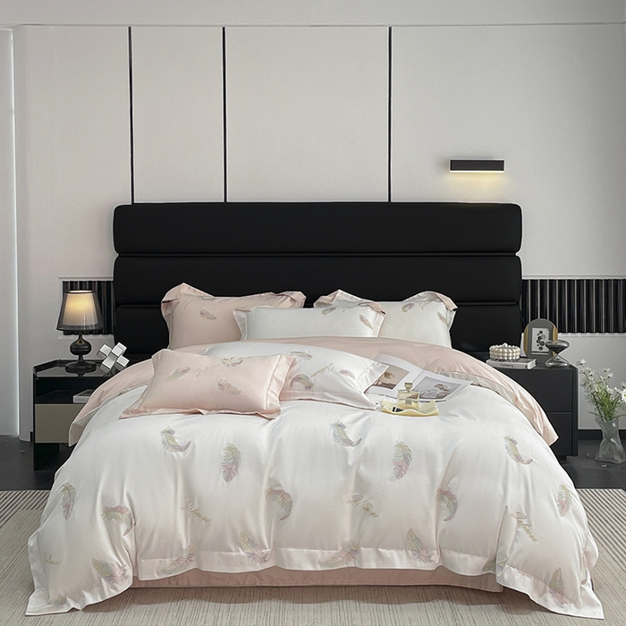 91家纺网 家纺一手货源 找家纺 2025春夏长绒棉四件套纯棉全棉轻奢风床单被套重工刺绣床上用品 芊羽梦-白粉