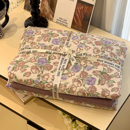 91家纺网 家纺一手货源 找家纺 （总）奈颜 2025新款爆款云感提花双层纱裸睡四件套-叠拍图