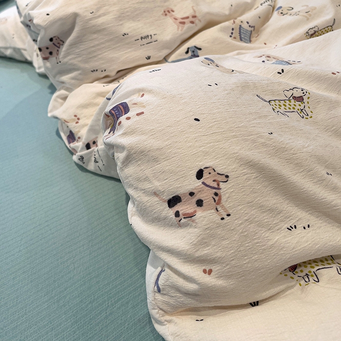 91家纺网 家纺一手货源 找家纺 奈颜 2025新款爆款云感提花双层纱裸睡四件套-叠拍图 狗狗派对