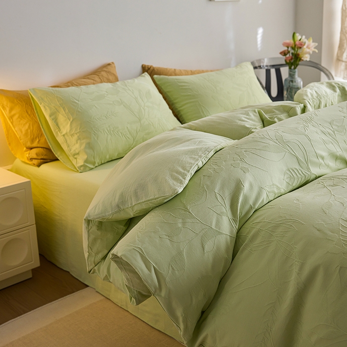 91家纺网 家纺一手货源 找家纺 2025春夏新品染色水洗大提花四件套 叶影-嫩绿