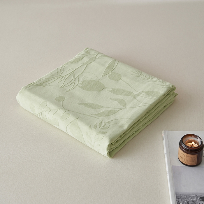 91家纺网 家纺一手货源 找家纺 2025春夏新品染色水洗大提花单品被套 叶影-嫩绿